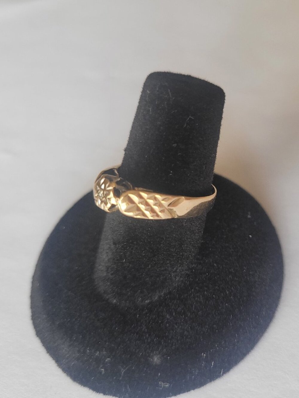 Vintage English Gold Diamond Ring 1985 Birmingham - Picture 3 of 14